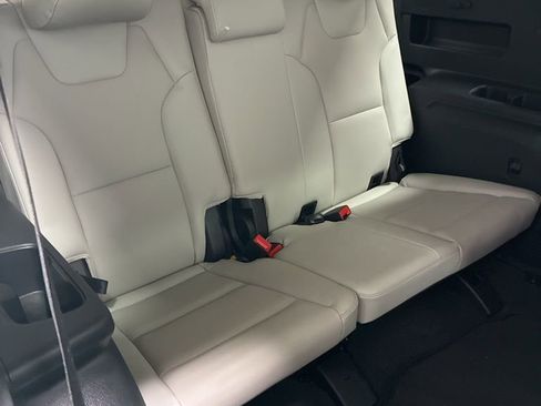 Used 2024 Kia Telluride S w/ S Sunroof Package image 26