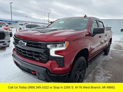 Used 2025 Chevrolet Silverado 1500 LT Trail Boss w/ Convenience Package II image 8
