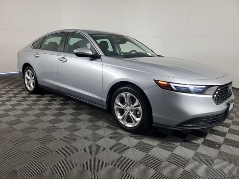 Certified 2023 Honda Accord LX image 2