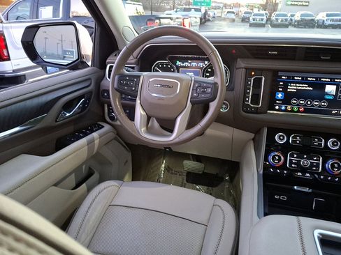 Certified 2021 GMC Yukon XL Denali image 14