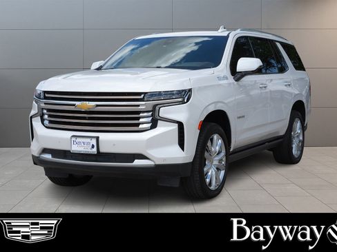 Used 2022 Chevrolet Tahoe High Country RWD image 1