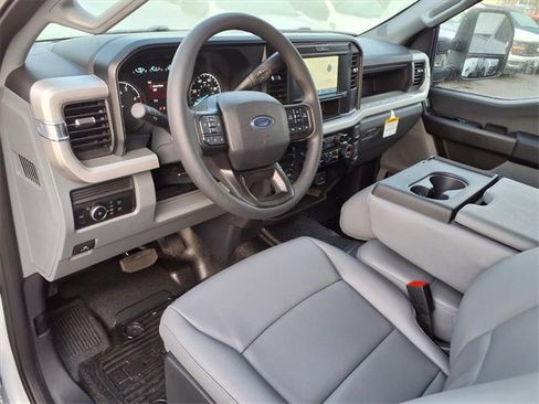 New 2026 Ford F450 XL w/ XL Chrome Package image 9