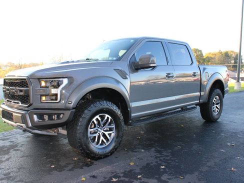 Used 2018 Ford F150 Raptor w/ Equipment Group 802A Luxury image 3