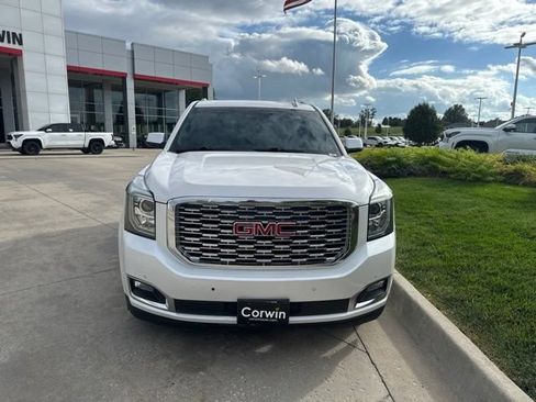 Used 2018 GMC Yukon Denali w/ Denali Ultimate Package AWD/4WD image 10