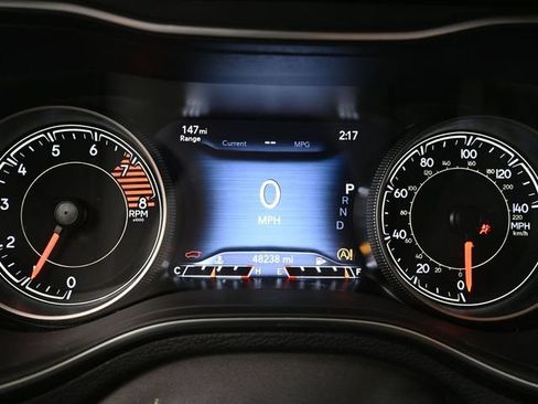 Used 2020 Jeep Cherokee High Altitude AWD/4WD image 31