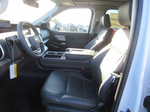 New 2025 Ford Expedition Max Active image 10