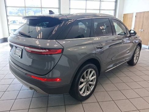 Used 2022 Lincoln Corsair AWD w/ Premium Package image 19