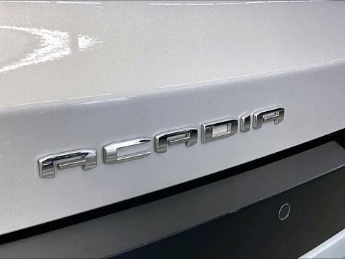 Used 2020 GMC Acadia SLE FWD image 30