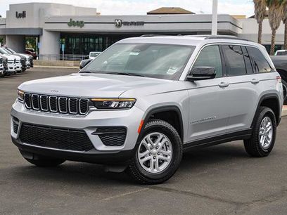 New 2025 Jeep Grand Cherokee Laredo
