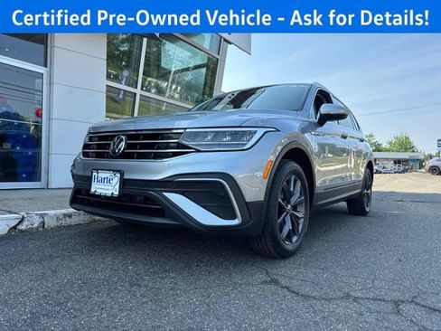 Certified 2022 Volkswagen Tiguan SE AWD/4WD image 2
