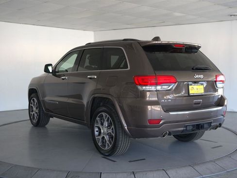 Used 2019 Jeep Grand Cherokee Overland AWD/4WD image 5