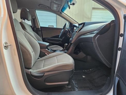 Used 2015 Hyundai Santa Fe Sport image 16