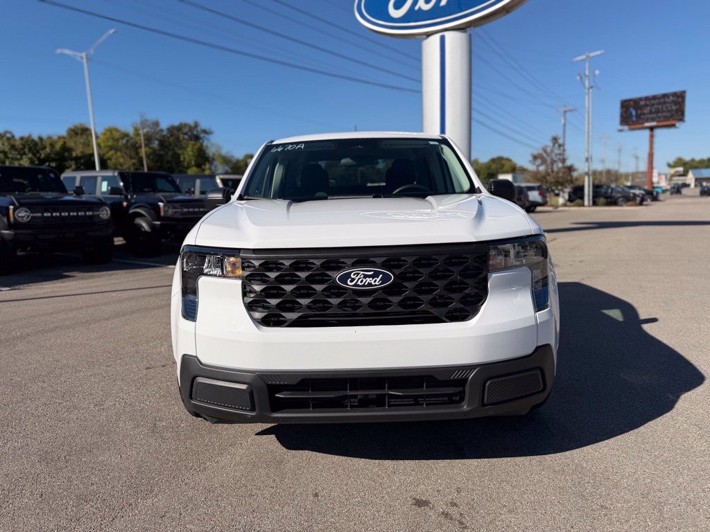 Used 2025 Ford Maverick XL FWD image 2