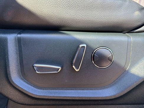 Used 2021 Ford Expedition Limited RWD image 39