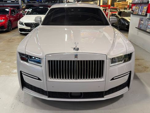 Used 2021 Rolls-Royce Ghost AWD/4WD image 3