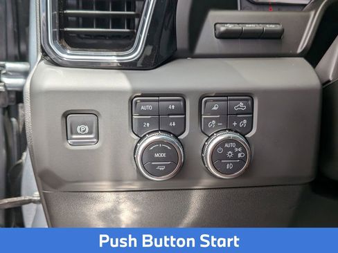 Used 2025 GMC Sierra 1500 Denali Ultimate AWD/4WD image 18