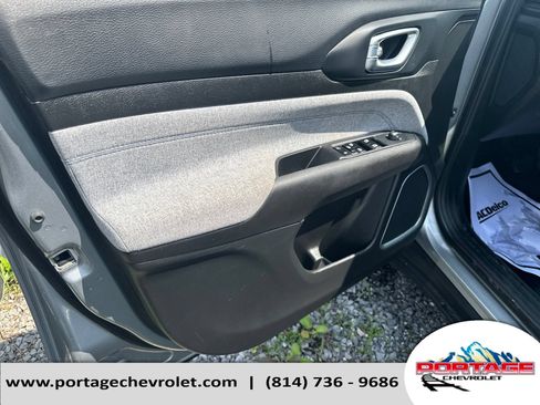Used 2024 Jeep Compass Latitude w/ Convenience Group AWD/4WD image 11