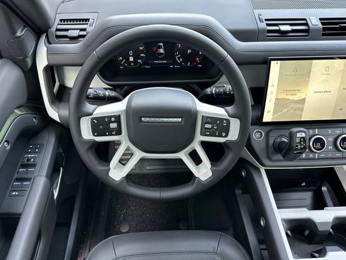 New 2026 Land Rover Defender 110 X-Dynamic SE image 26