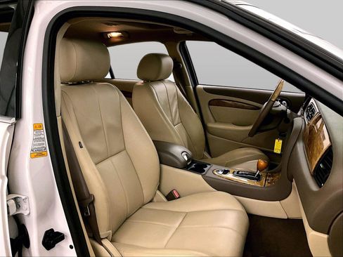 Used 2005 Jaguar S-TYPE 4.2 image 7