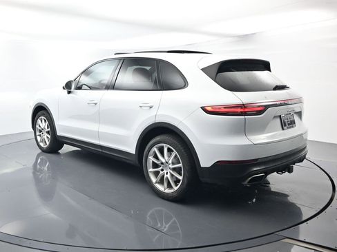 Used 2021 Porsche Cayenne image 3