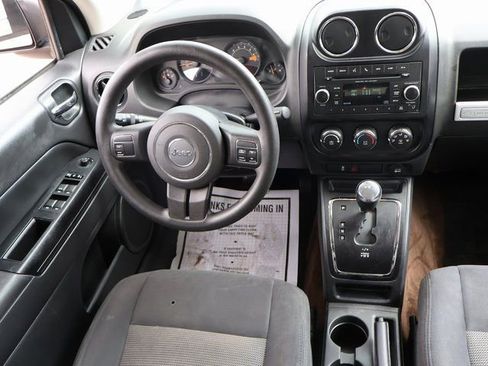 Used 2015 Jeep Compass Sport w/ Power Value Group FWD image 13