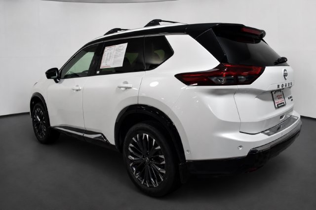 Certified 2026 Nissan Rogue Platinum w/ Platinum Premium Package AWD/4WD image 6