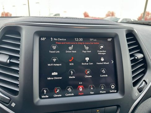 Used 2023 Jeep Cherokee Altitude Lux image 30