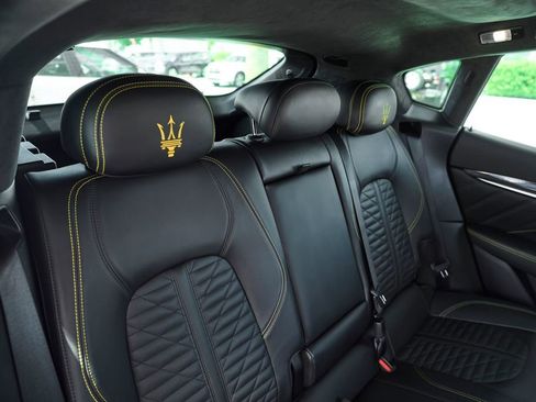 Used 2022 Maserati Levante F Tributo AWD/4WD image 43