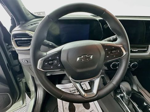 Used 2025 Chevrolet TrailBlazer ACTIV w/ Convenience Package FWD image 16