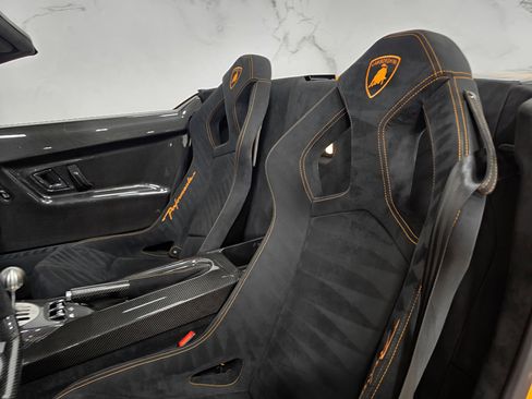 Used 2012 Lamborghini Gallardo LP 570-4 Performante image 24