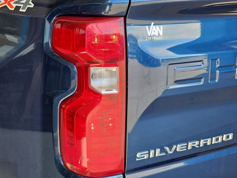 Used 2021 Chevrolet Silverado 1500 LT w/ Bed Protection Package AWD/4WD image 37