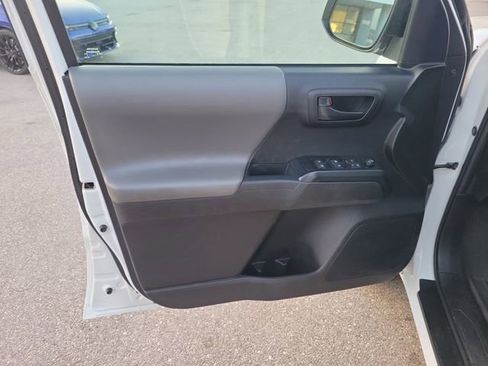 Used 2023 Toyota Tacoma SR w/ SR Convenience Package image 9