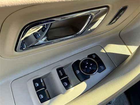 Used 2015 Ford Taurus SEL w/ Equipment Group 201A image 25