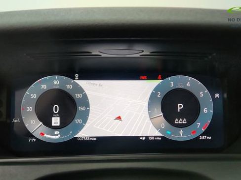 Used 2026 Land Rover Range Rover Velar S AWD/4WD image 37