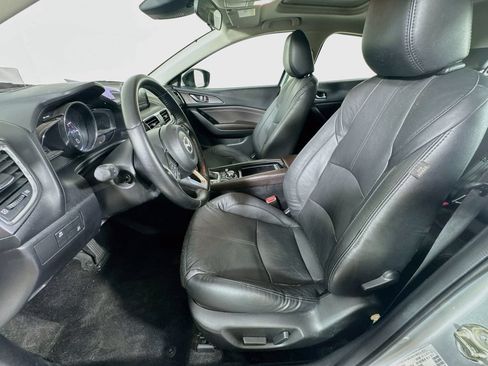 Used 2018 MAZDA MAZDA3 Grand Touring FWD image 25