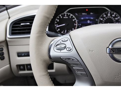 Used 2018 Nissan Murano SL FWD image 19