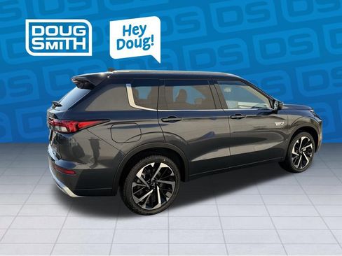 New 2025 Mitsubishi Outlander SEL image 4