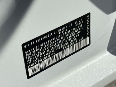 Used 2025 Volkswagen Jetta SE FWD image 29
