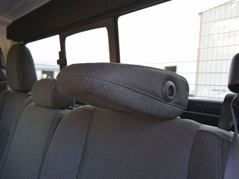 Used 2024 Jeep Gladiator Sport image 29