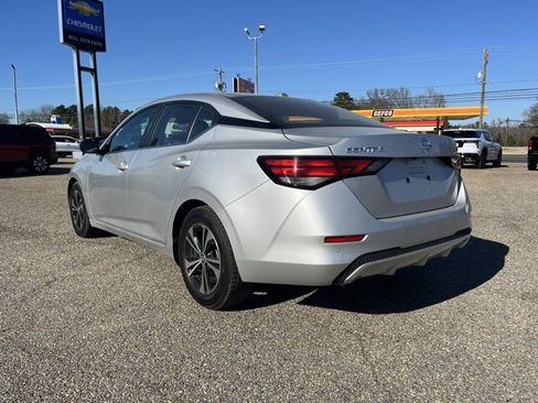 Used 2023 Nissan Sentra SV image 3