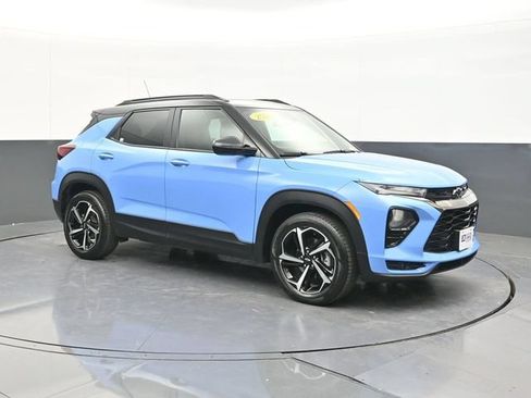 Used 2023 Chevrolet TrailBlazer RS w/ Sun and Liftgate Package FWD image 19
