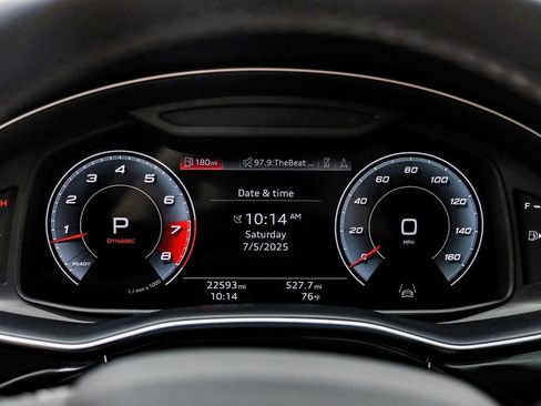 Used 2023 Audi SQ8 Prestige image 18