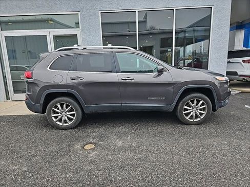 Certified 2018 Jeep Cherokee Limited image 1