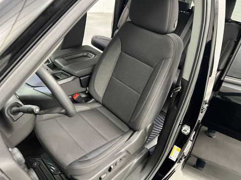 Used 2026 Chevrolet Silverado 1500 Custom Trail Boss w/ LPO, Dark Essentials Package image 9