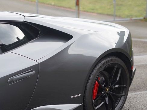 Used 2015 Lamborghini Huracan LP 610-4 image 8
