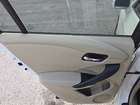 Used 2018 Acura RDX FWD image 18