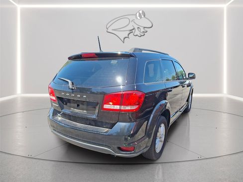 Used 2019 Dodge Journey SE FWD image 6