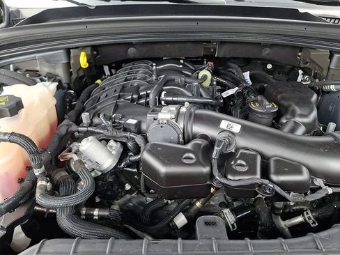 Certified 2024 Jeep Grand Cherokee L Altitude AWD/4WD image 29