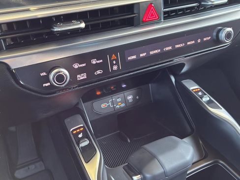 New 2026 Kia Sorento S w/ S Panoramic Sunroof Package image 21