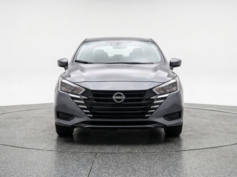 Used 2025 Nissan Versa SV FWD image 2